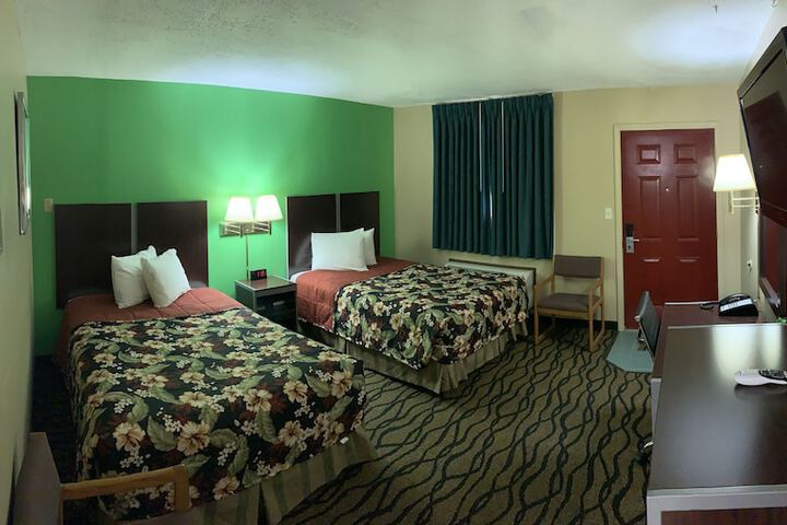 Room 14 of 26