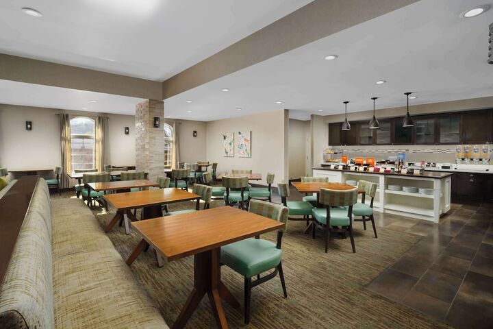 Homewood Suites by Hilton Providence / Warwick