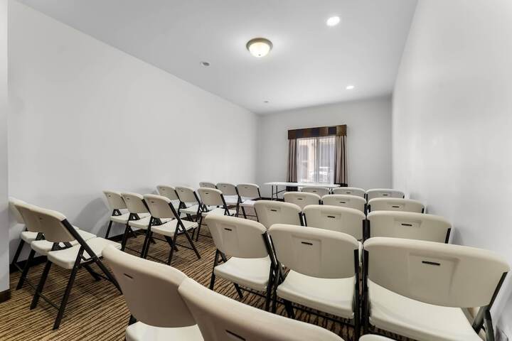 Comfort Inn & Suites Augusta West Near Fort Gordon