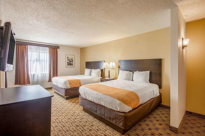 Room 15 of 25