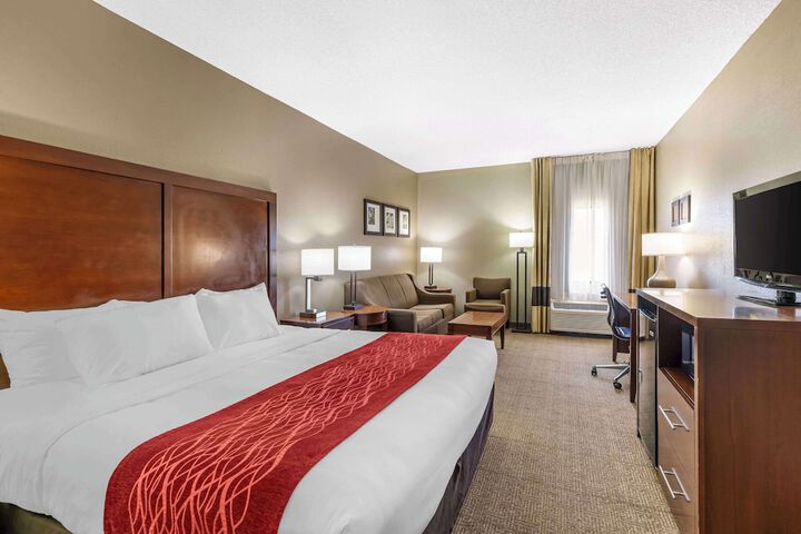 Room 16 of 38