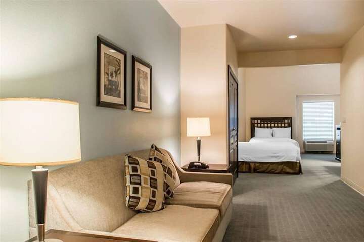 Sunchase Inn & Suites