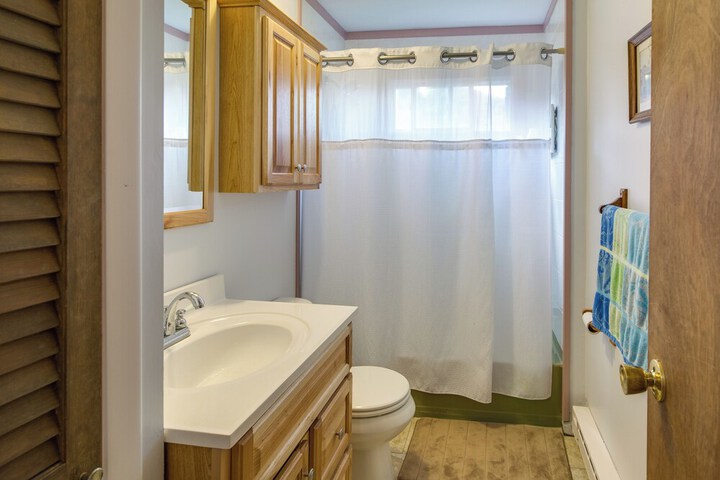 Hunter Hideaway w / Yard & Deck: 3 Mi to Ski Slopes