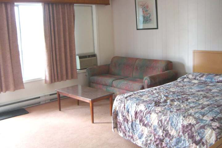 Room 17 of 42