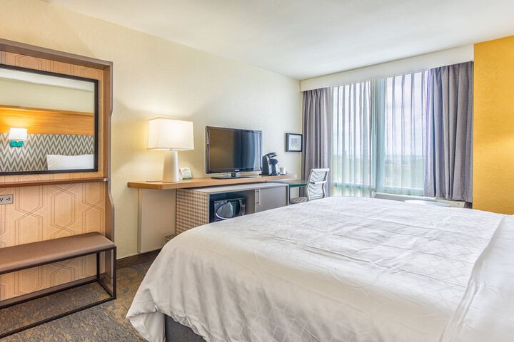 Room 19 of 37