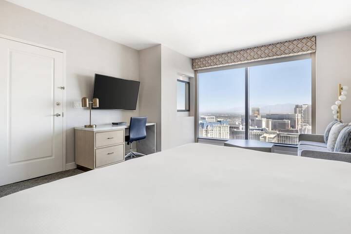 Hilton Grand Vacations Club Elara Center Strip Las Vegas