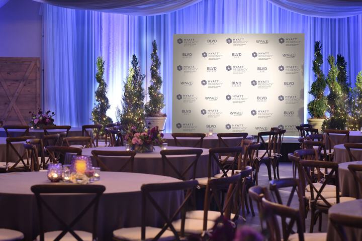 Ballroom/Hall 63 of 77