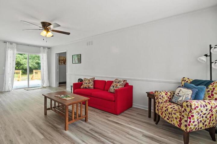 Rose Garden - Delightful Private and Peaceful Home