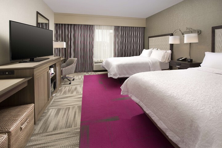 Room 11 of 27