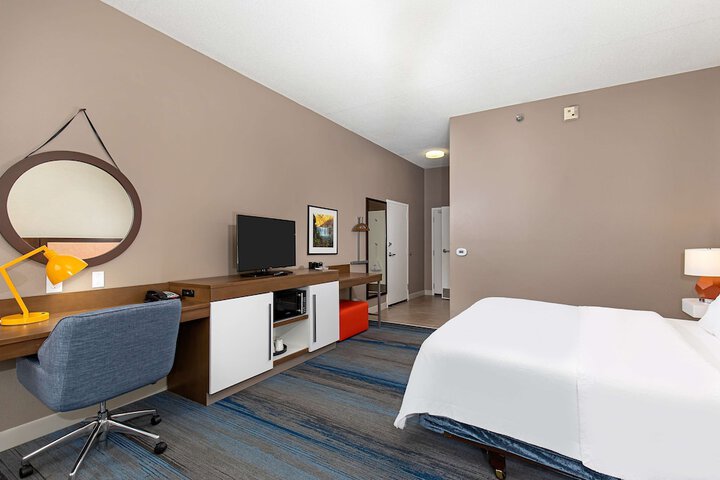 Room 19 of 33