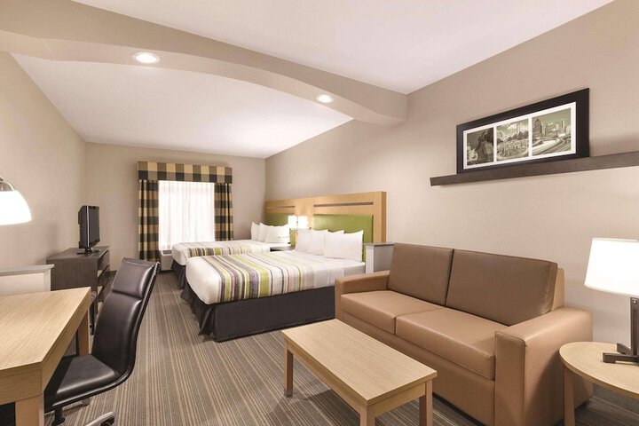 Room 17 of 24