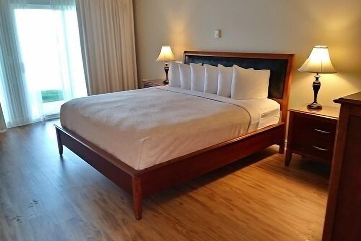 Room 30 of 73