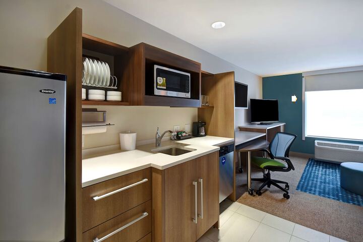 Home2 Suites by Hilton Wichita Downtown Delano