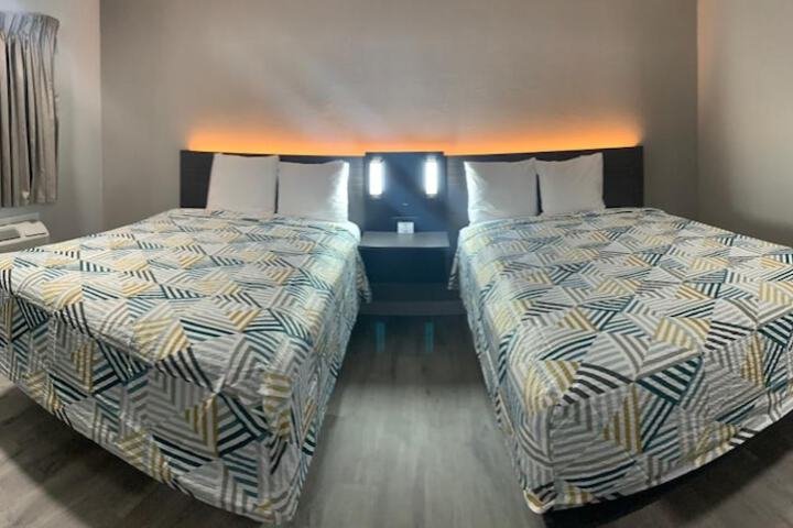 Room 15 of 27