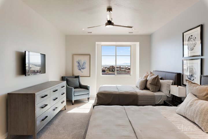 Room 30 of 42