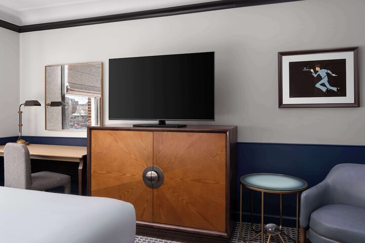 Room 32 of 75