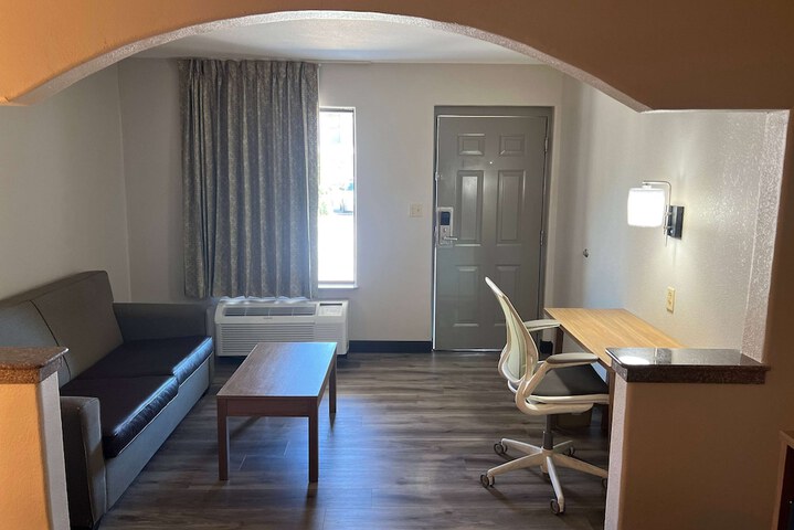 Room 31 of 47