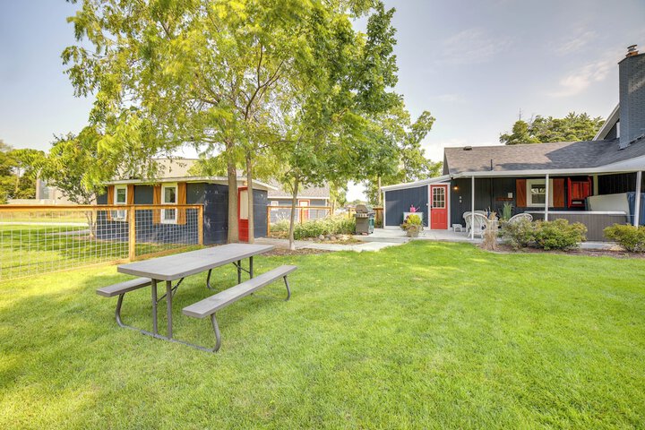 city Girl Farmhouse in Hudsonville w / Hot Tub