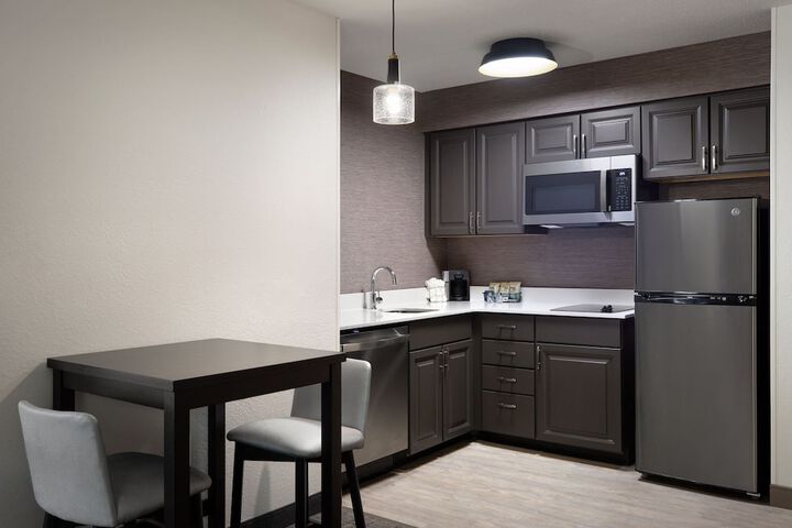 Residence Inn by Marriott Madison West / Middleton