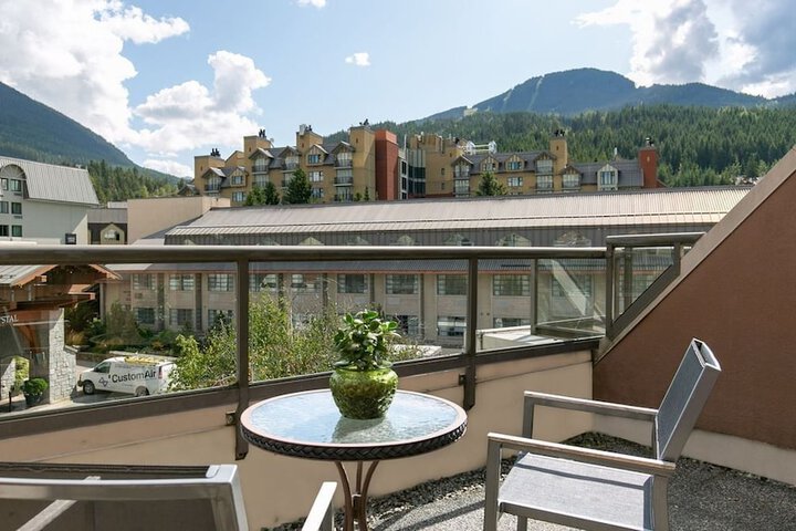 Adara Hotel
