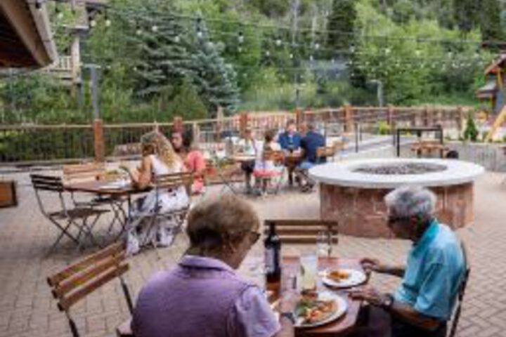 Black Diamond Lodge