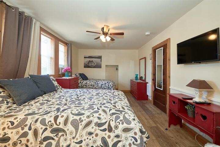 Room 14 of 23