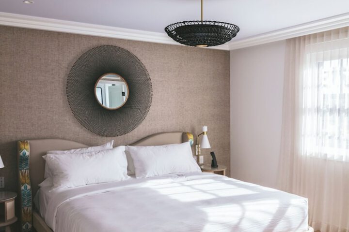 Room 18 of 42
