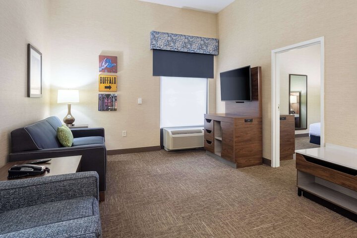 Hampton Inn Buffalo South / I-90