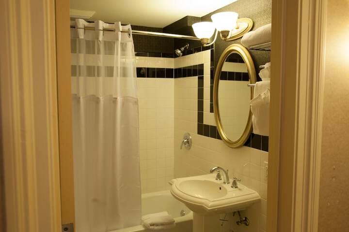 Room 36 of 75