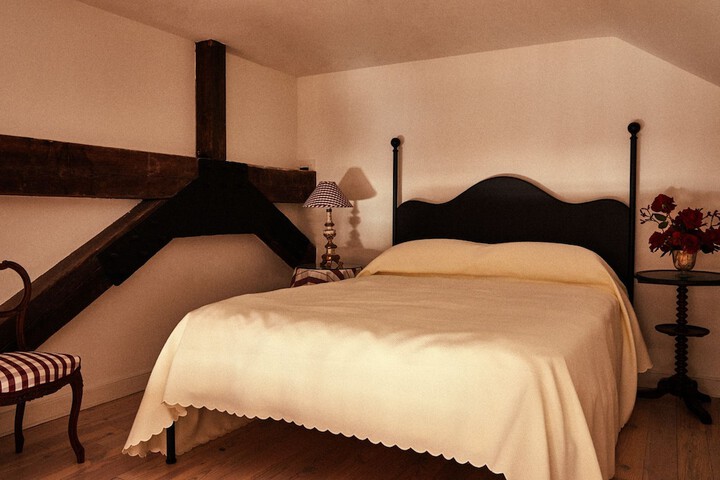 Room 47 of 151