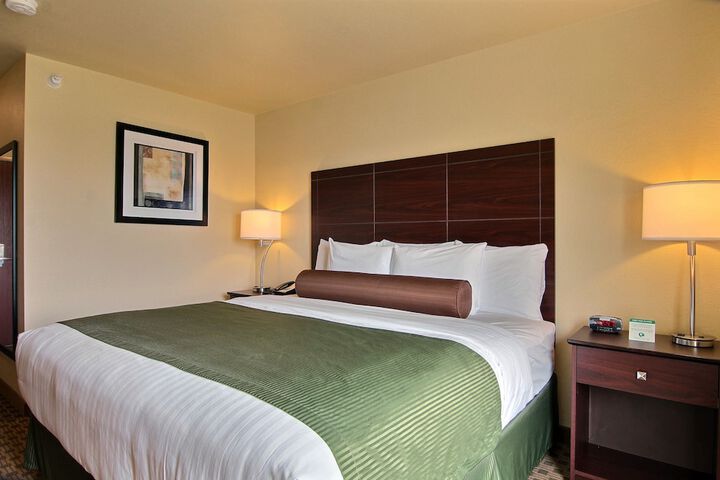 Room 34 of 41