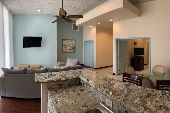 Sunchase Inn & Suites