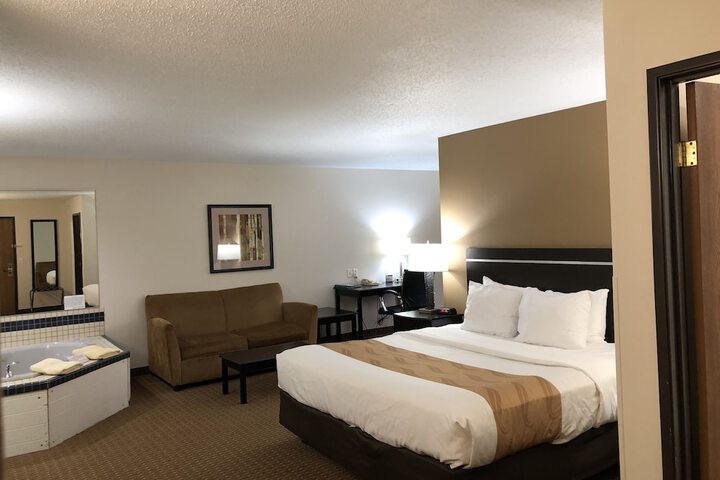 Room 7 of 25