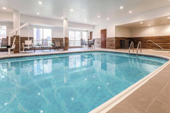 Pool 4 of 27