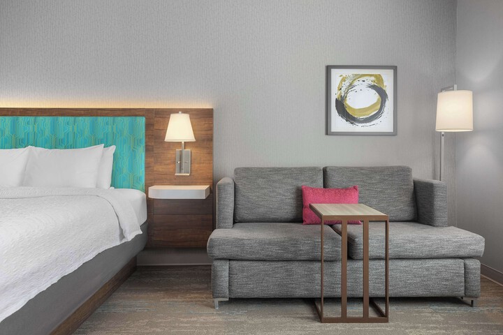 Hampton Inn by Hilton Kingston