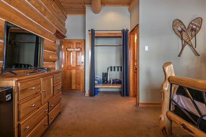 Room 37 of 53