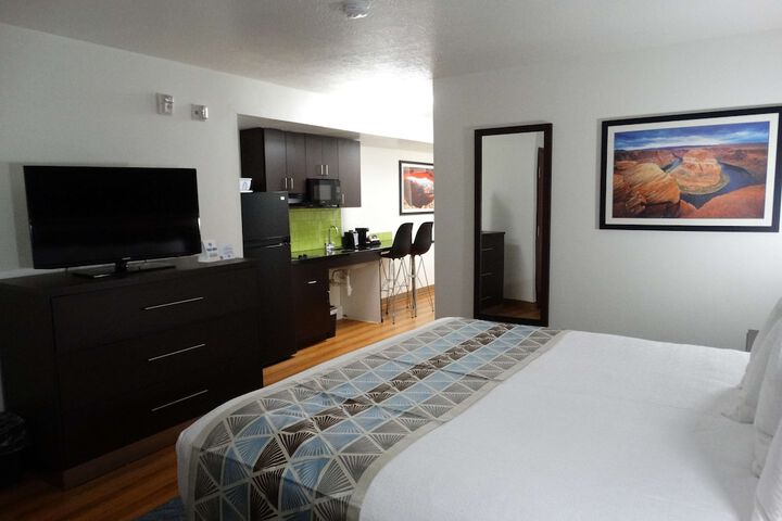 Room 30 of 40