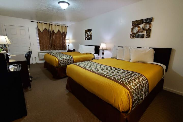 Room 32 of 44