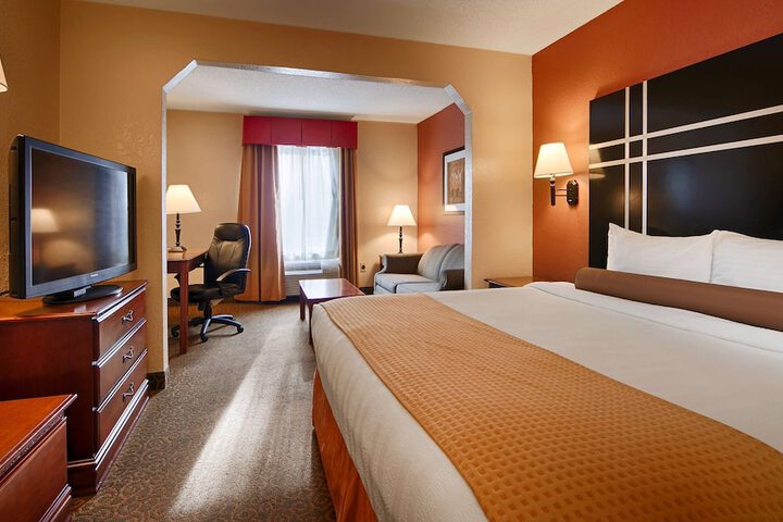 Room 8 of 20