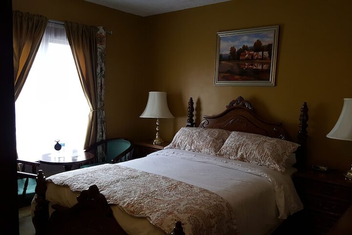 Room 11 of 22