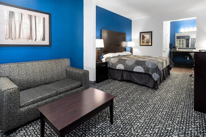 Room 31 of 51