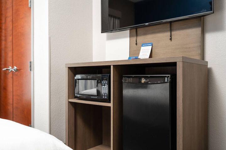 Comfort Suites Columbia Northeast - Fort Jackson
