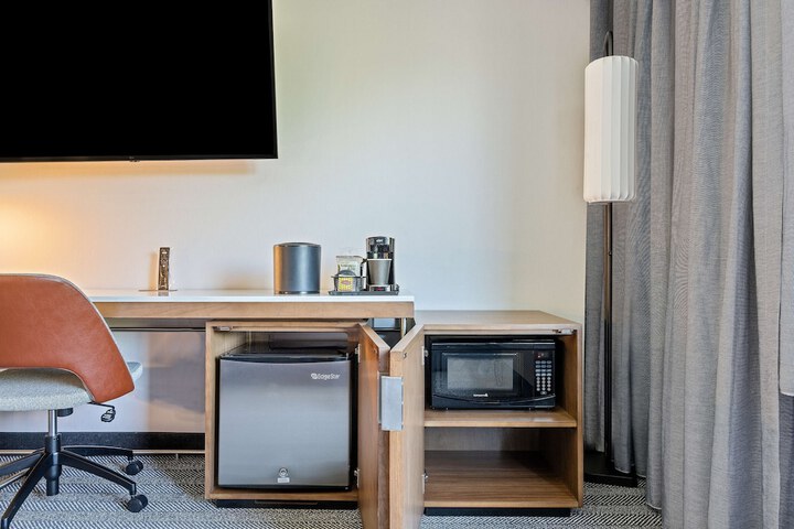 Room 19 of 43