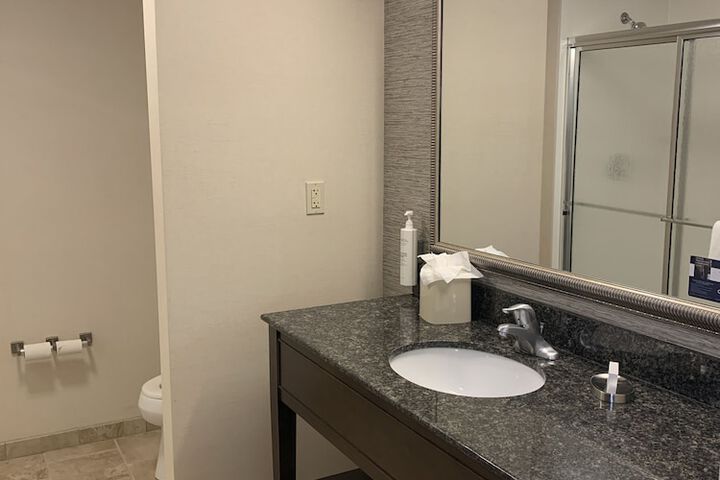 Room 29 of 70