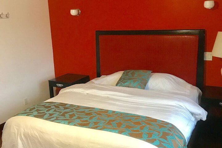 Room 51 of 51