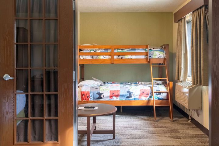 Room 36 of 52