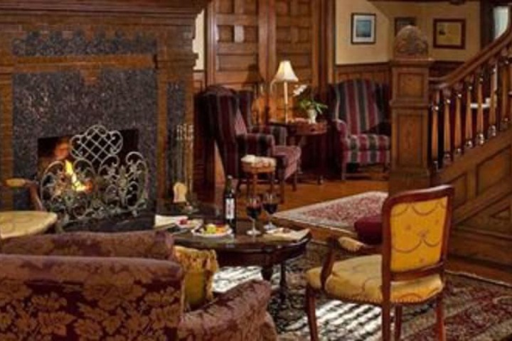 Albemarle Inn
