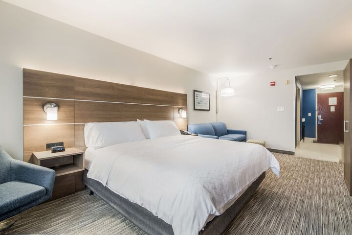 Room 30 of 44