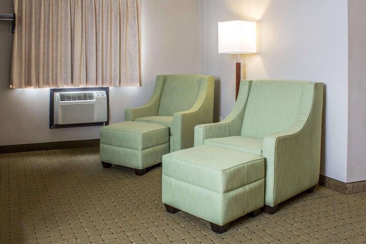 Room 22 of 31