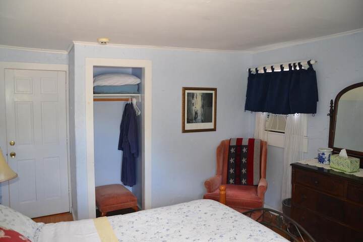 Room 26 of 67